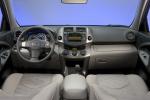 Toyota RAV4 2009 года